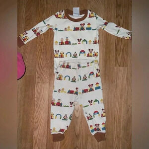 Uniqlo x Disney boys two piece pajamas x size 12 - 18 months